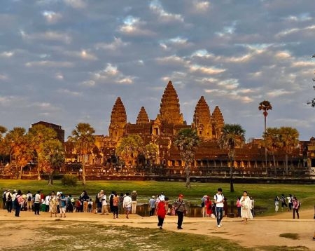Laem Chabang Cruise Port to Bangkok to Angkor Wat and Flight to Sihanoukville Port Tour 3d2n